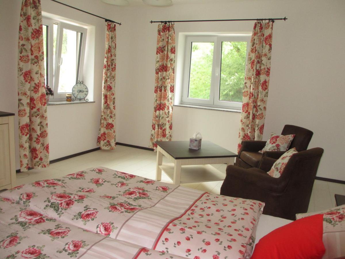Apartmany U Prochazku Cesky Krumlov Exterior photo